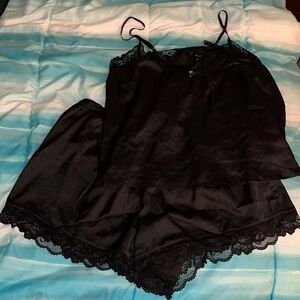 *NWT* Forever 21 Plus Black Satin Pajama Set